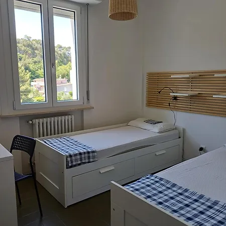 Carlo Apartment *