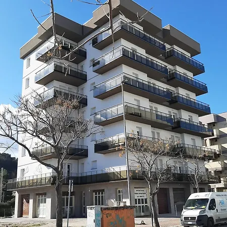 Carlo Apartment *